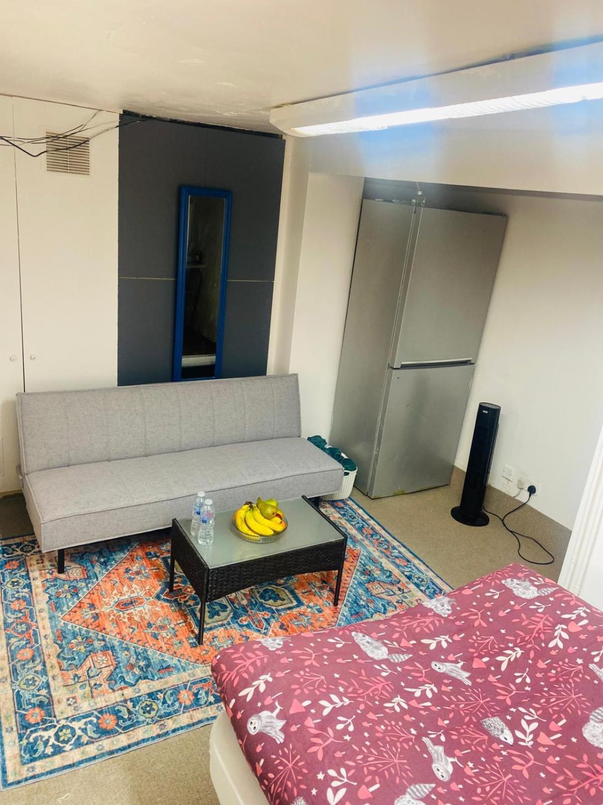 Cozy Studio Opposite Chelsea Stadium Лондон Экстерьер фото